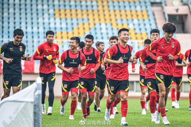 TheAthletic解析了切尔西目前的情况，波切蒂诺在不敌纽卡赛后，在发布会上展露了愤怒情绪。